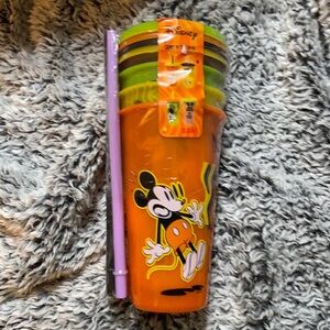 New 4 pack Mickey Mouse Disney 25oz glow tumblers